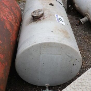 USED 52 - ALUMINUM & STEEL FUEL TANKS - Image 3