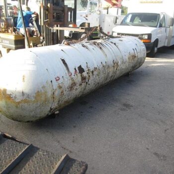 USED 1000 Gallon Propane Tank - Image 3