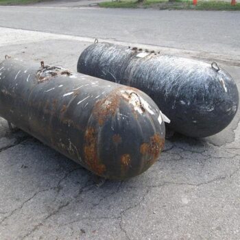 Used  250 Gallon Propane Tank - Image 4