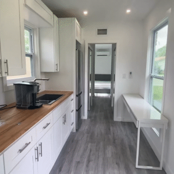 40′ Shipping Container Home With Solar Panels – “Kohala” Off Grid Unit