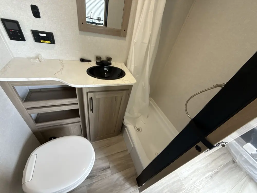 New 2026 Keystone Coleman 19R - Image 11