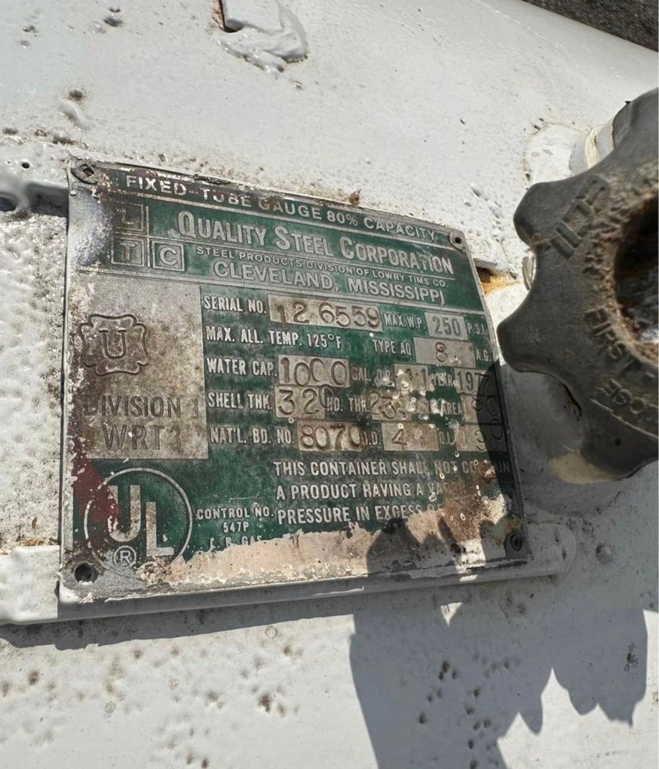 1000 Gallon Above Ground Propane Tank - Image 9