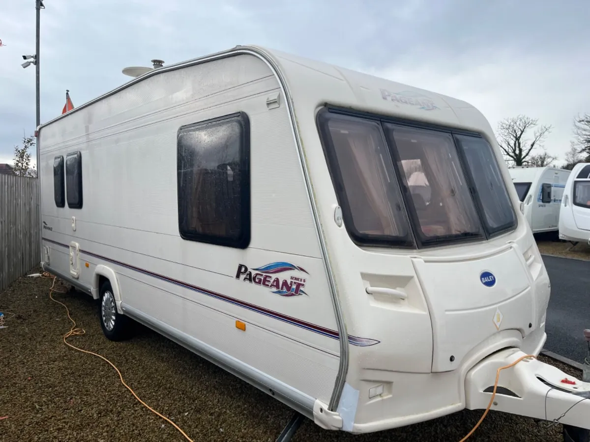 2006 BAILEY PAGEANT PROVENCE SERIES 5 5 BERTH!!!!!
