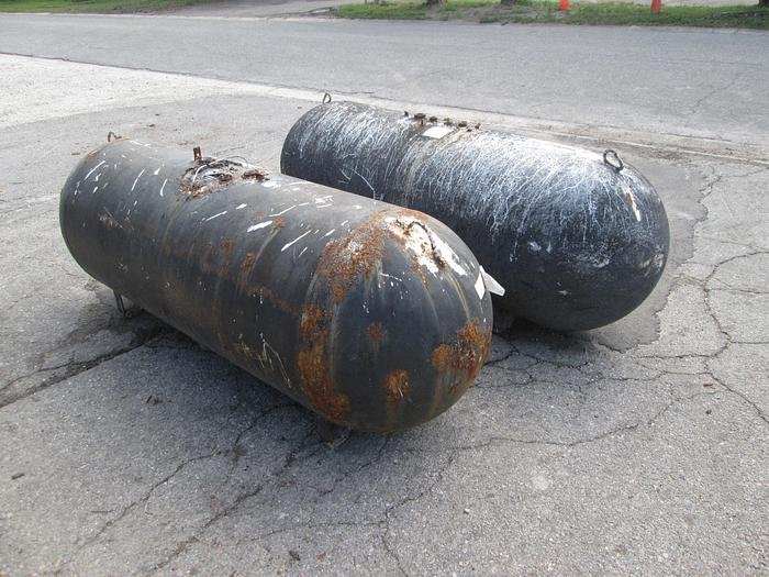 Used 250 Gallon Propane Tank - Image 4